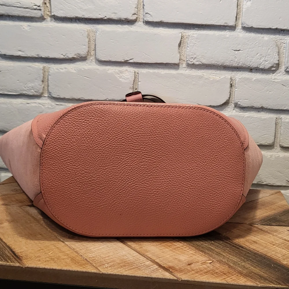 👜 Michael Kors Portia Bucket Large Tote NWT - Picture 5 of 16